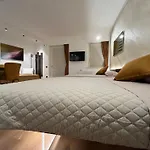 Apartamento Habemus Loft - The Twins Raffinato Design Contemporaneo Nel Cuore Storico Di Trieste