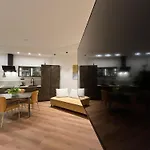 Habemus Loft - The Twins Raffinato Design Contemporaneo Nel Cuore Storico Di Apartamento Trieste