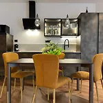 Habemus Loft - The Twins Raffinato Design Contemporaneo Nel Cuore Storico Di Trieste