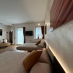 Habemus Loft - The Twins Raffinato Design Contemporaneo Nel Cuore Storico Di Apartment Trieste