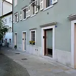Habemus Loft - The Twins Raffinato Design Contemporaneo Nel Cuore Storico Di Apartamento