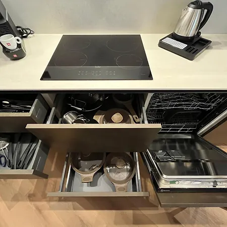 Habemus Loft - The Twins Raffinato Design Contemporaneo Nel Cuore Storico Di Appartement *