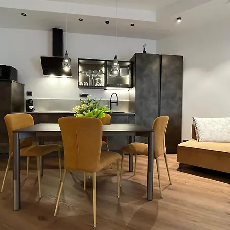 Habemus Loft - The Twins Raffinato Design Contemporaneo Nel Cuore Storico Di * 트리에스테