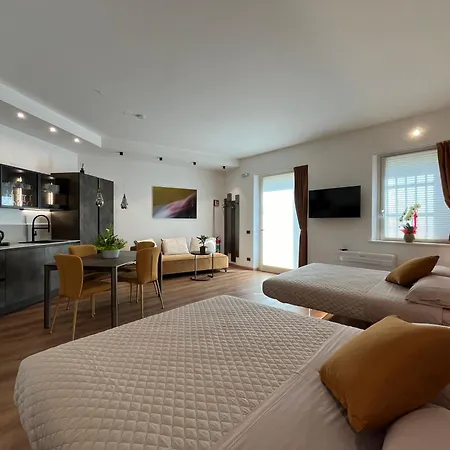 Habemus Loft - The Twins Raffinato Design Contemporaneo Nel Cuore Storico Di 트리에스테