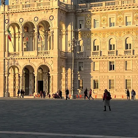 Habemus Loft - The Twins Raffinato Design Contemporaneo Nel Cuore Storico Di * 트리에스테